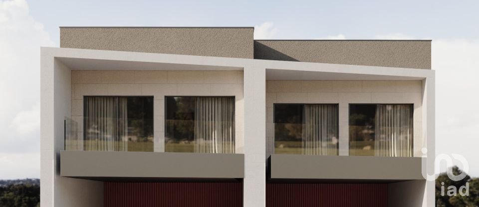 House T4 in Coronado (São Romão e São Mamede) of 265 m²