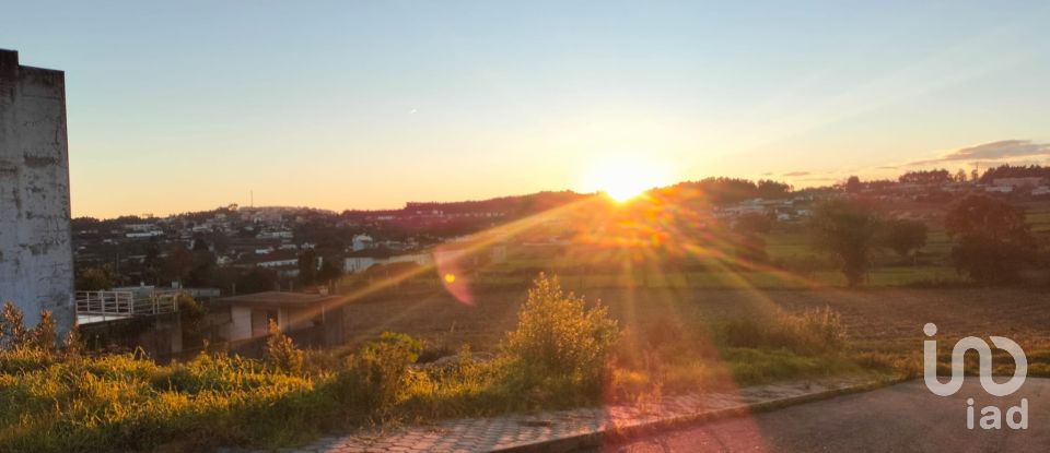 House T4 in Coronado (São Romão e São Mamede) of 265 m²