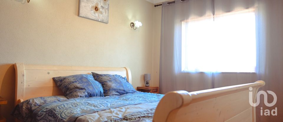 House T4 in Cativelos of 180 m²