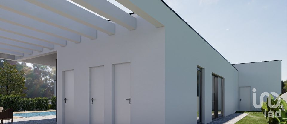 House T4 in Nadadouro of 230 m²