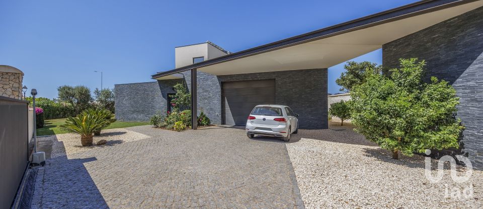 House T3 in Luz of 302 m²