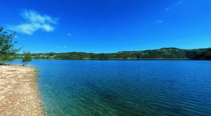 Terrain à bâtir à Serra e Junceira de 372 860 m²