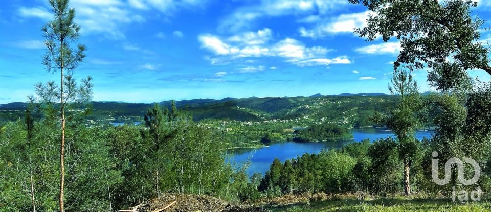 Terrain à bâtir à Serra e Junceira de 372 860 m²