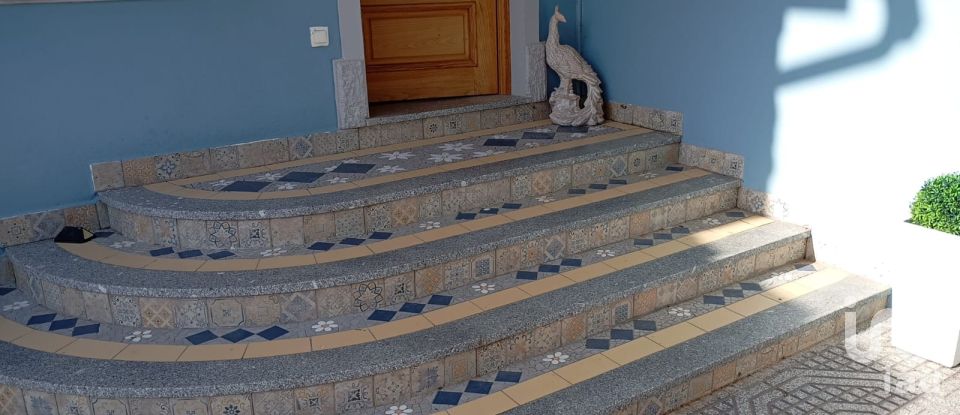 Moradia T4 em Pedrógão Pequeno de 120 m²