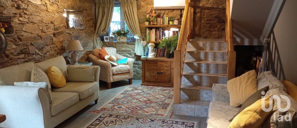 Moradia T4 em Pedrógão Pequeno de 120 m²