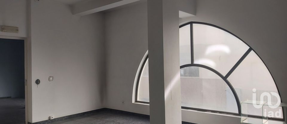 Boutique/Local commercial à Portimão de 222 m²