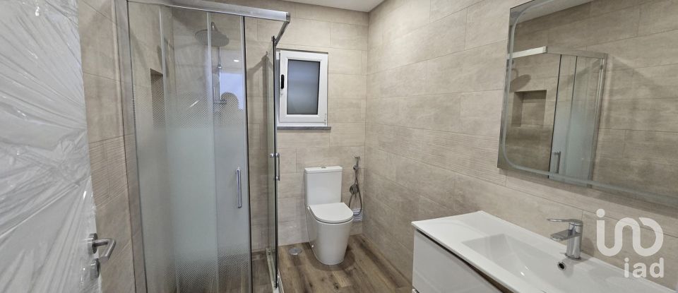 Village house T3 in Maxial e Monte Redondo of 210 m²