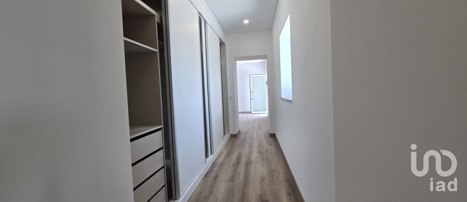 Village house T3 in Maxial e Monte Redondo of 210 m²