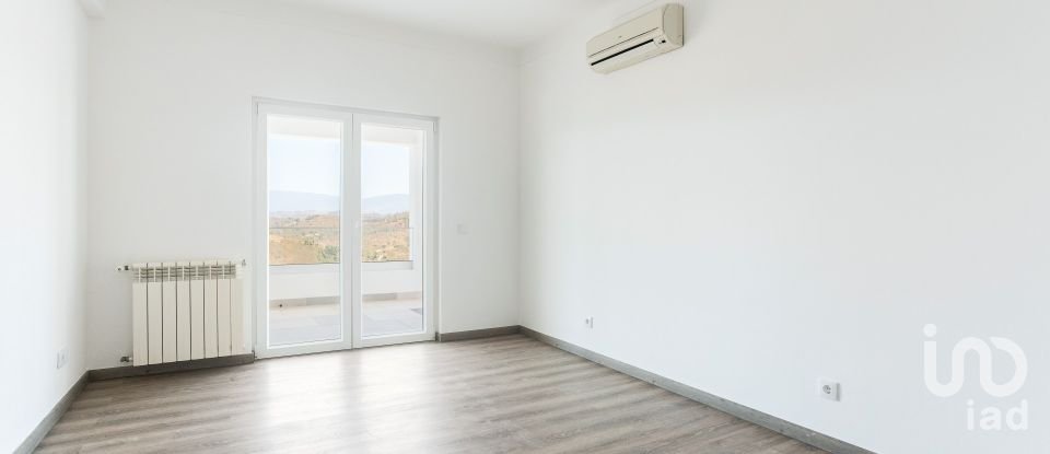 Maison T4 à Silves de 223 m²