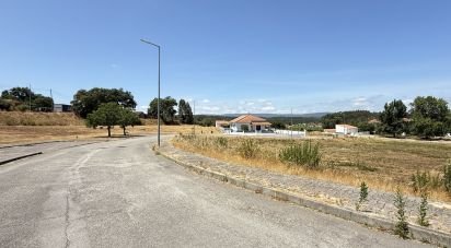 Building plot in Alcanede of 876 m²