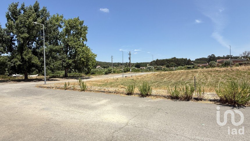 Building plot in Alcanede of 594 m²