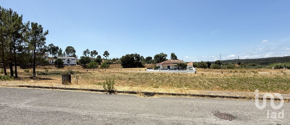 Building plot in Alcanede of 859 m²