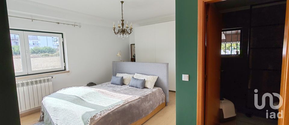 Moradia T3 em Nadadouro de 267 m²