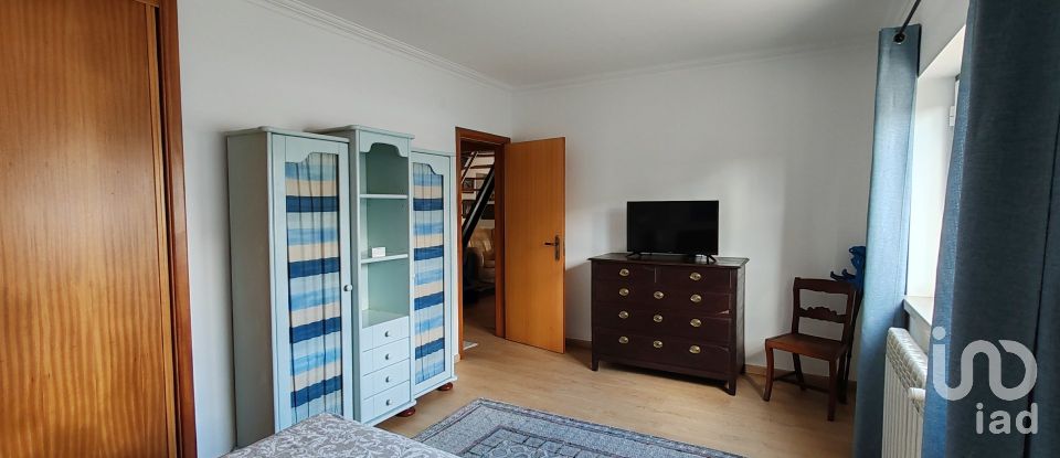 Moradia T3 em Nadadouro de 267 m²