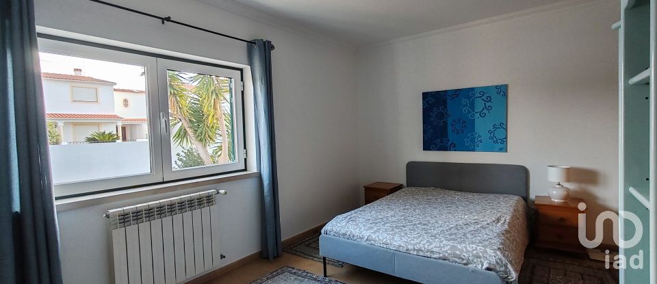 Moradia T3 em Nadadouro de 267 m²