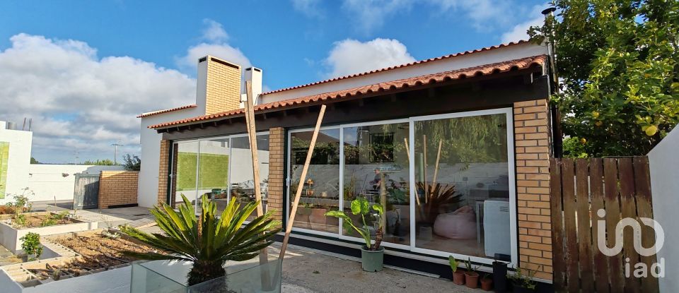 Moradia T3 em Nadadouro de 267 m²