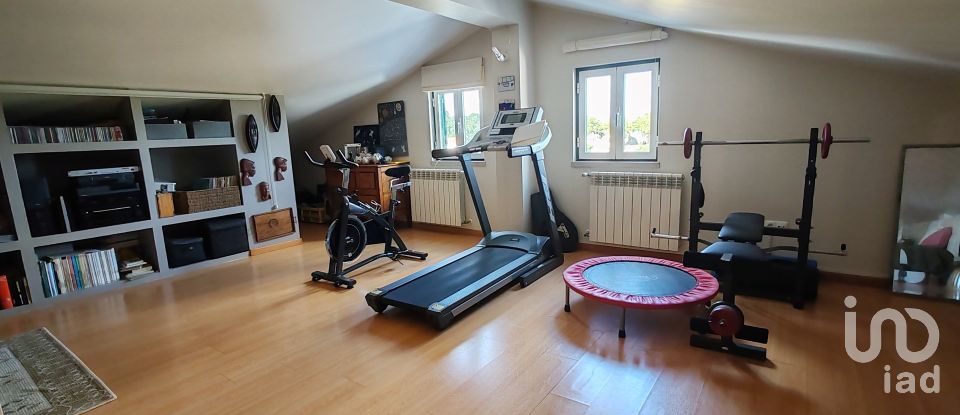 Moradia T3 em Nadadouro de 267 m²