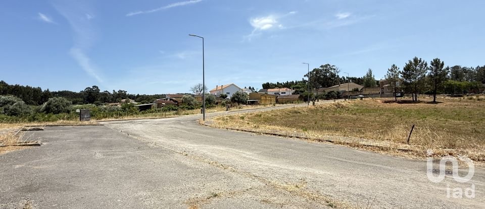 Building plot in Alcanede of 594 m²