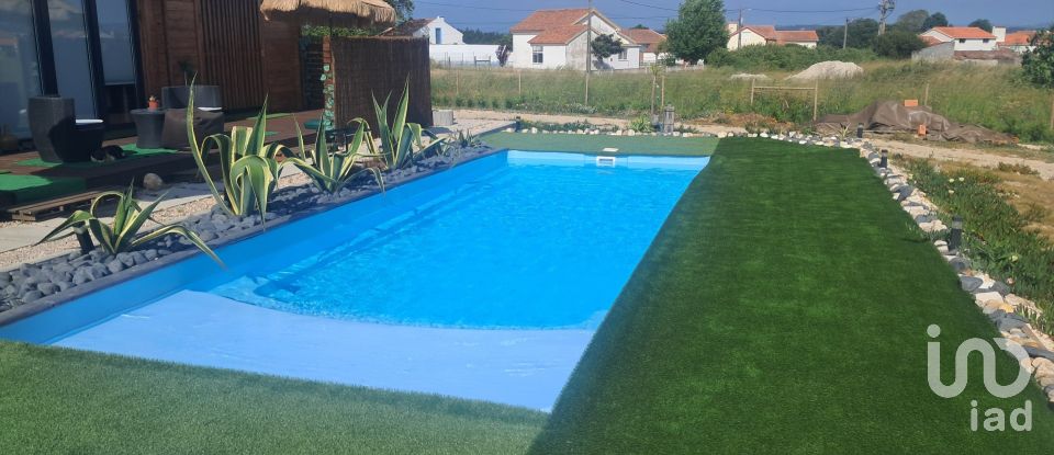 Casa T2 em Caldas da Rainha - Santo Onofre e Serra do Bouro de 107 m²