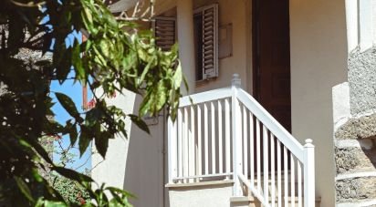 House T4 in Cativelos of 180 m²