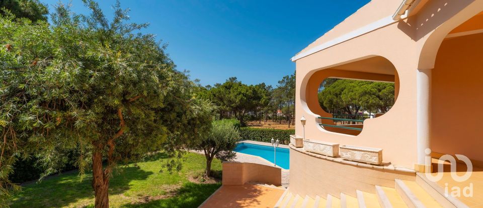 Moradia T8 em Quarteira de 364 m²