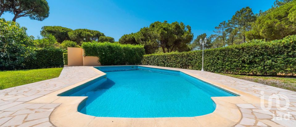 Moradia T8 em Quarteira de 364 m²