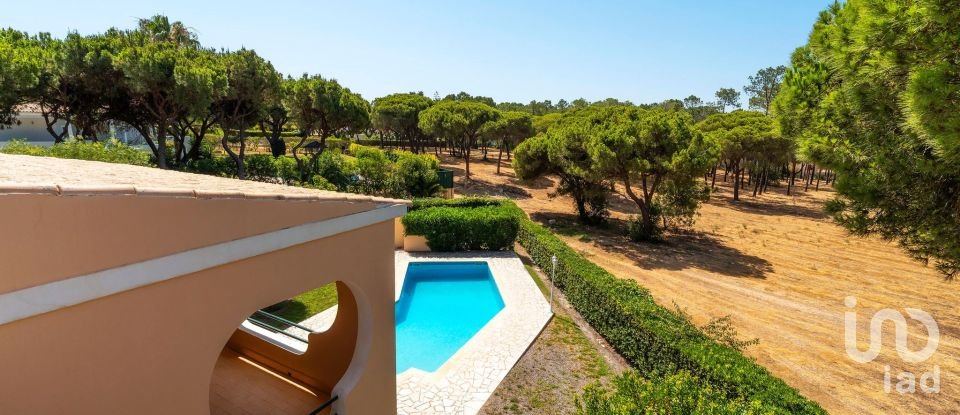 Moradia T8 em Quarteira de 364 m²