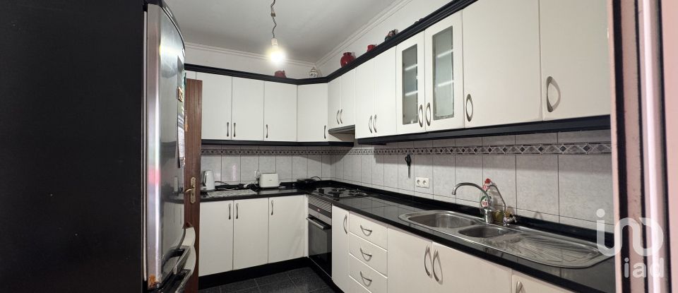 Lodge T3 in Santa Cruz of 147 m²