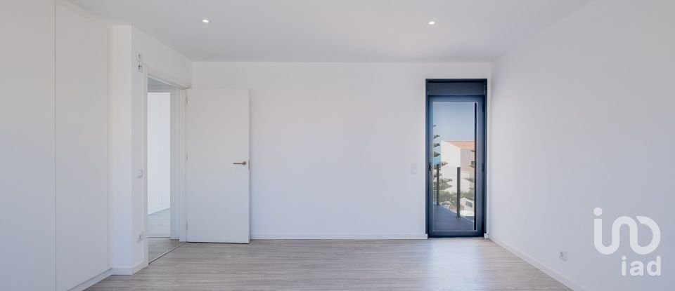 Moradia T4 em Silveira de 410 m²