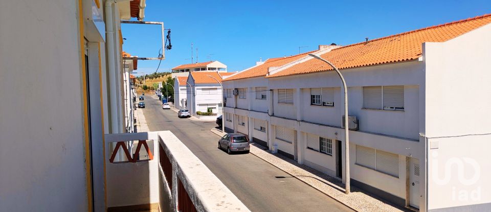 Moradia T3 em Estremoz (Santa Maria e Santo André) de 126 m²