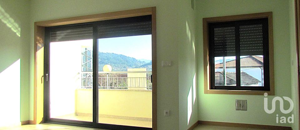 Maison T3 à Vale de 208 m²