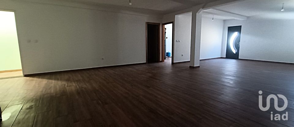 Maison T3 à Vale de 208 m²