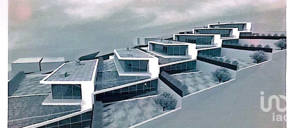 Terrain à Palmeira de Faro e Curvos de 10 350 m²