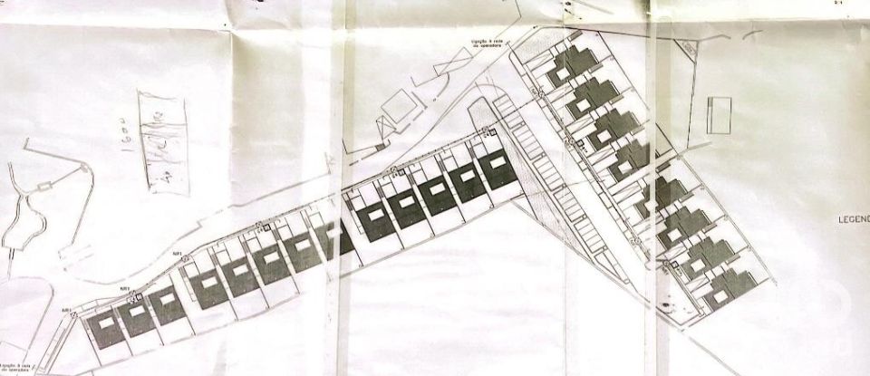 Terrain à Palmeira de Faro e Curvos de 10 350 m²