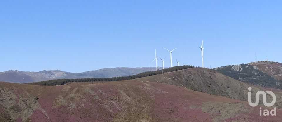 House T2 in Carvalhais e Candal of 134 m²