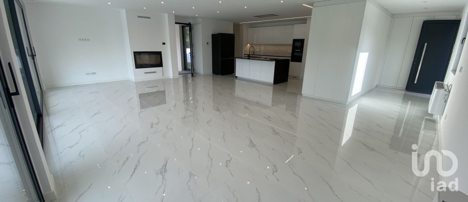 Moradia T3 em Sopo de 350 m²