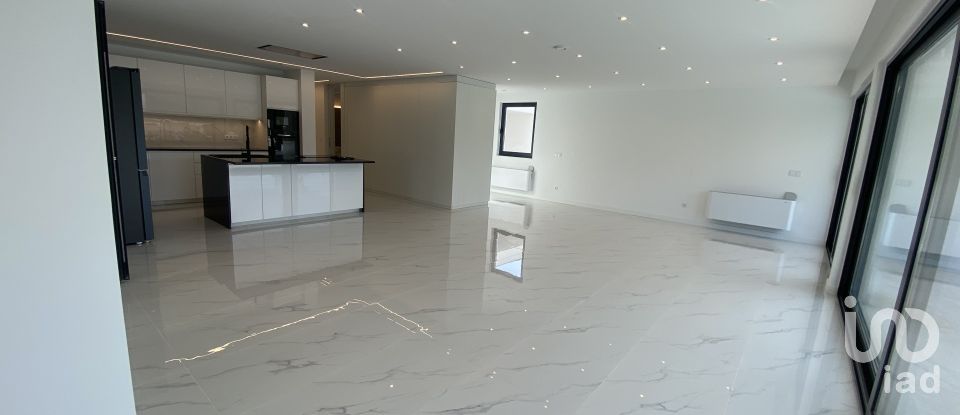 Moradia T3 em Sopo de 350 m²