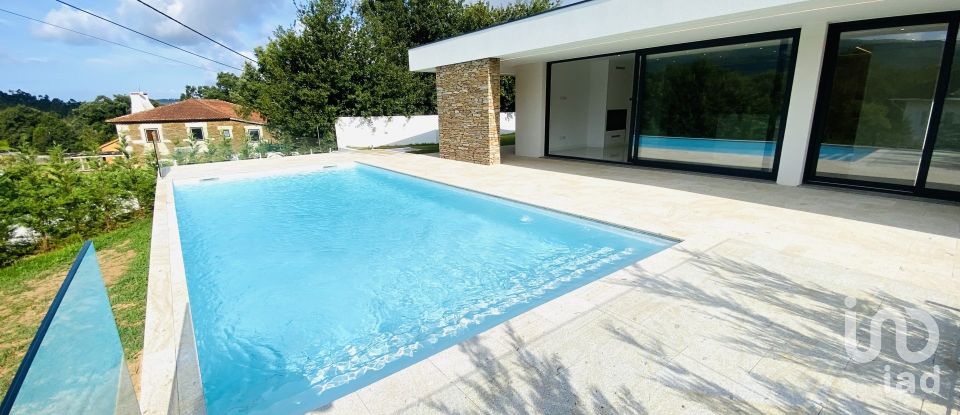 Moradia T3 em Sopo de 350 m²