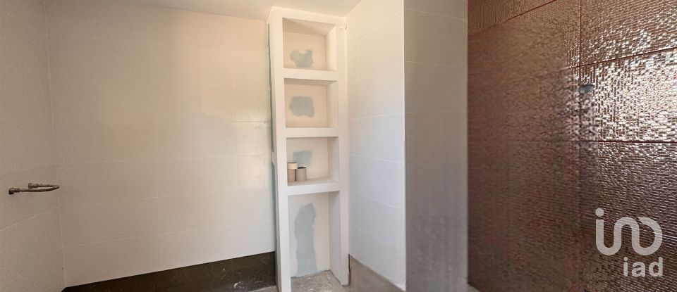 Moradia T3 em Fernão Ferro de 161 m²