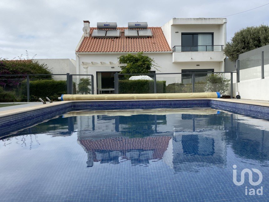 Moradia T5 em Lourinhã e Atalaia de 224 m²