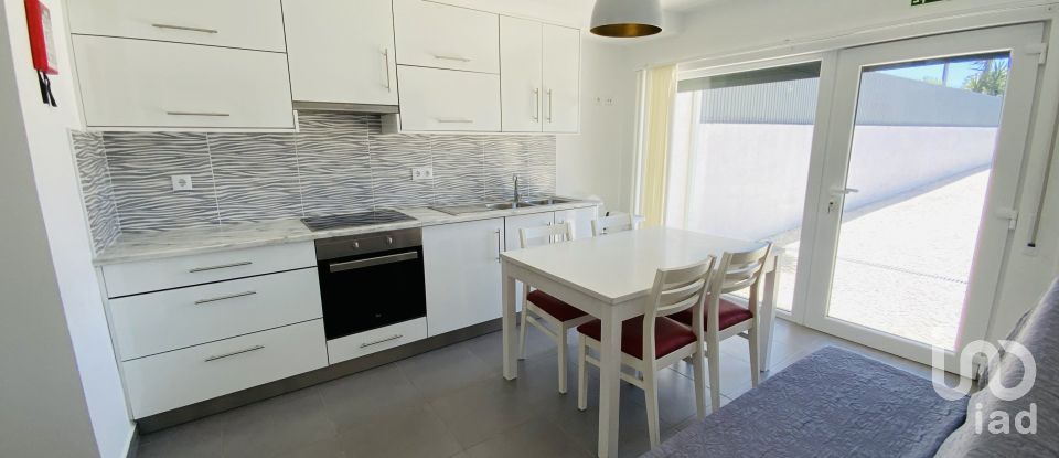 Moradia T5 em Lourinhã e Atalaia de 224 m²