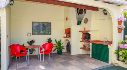 Maison T5 à Santa Iria de Azoia, São João da Talha e Bobadela de 235 m²