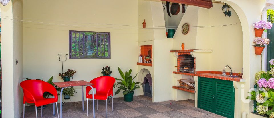 Maison T5 à Santa Iria de Azoia, São João da Talha e Bobadela de 235 m²