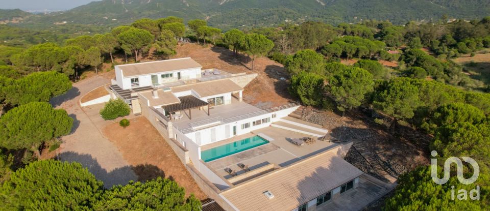 Farm T6 in Azeitão (São Lourenço e São Simão) of 332 m²