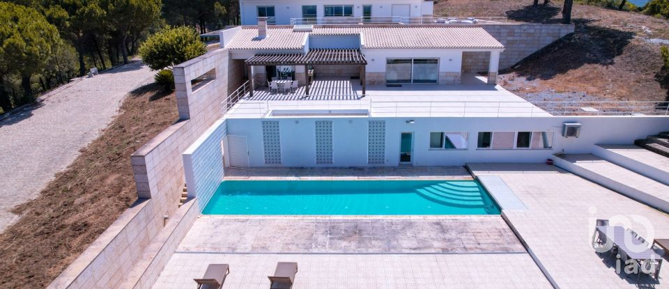 Farm T6 in Azeitão (São Lourenço e São Simão) of 332 m²