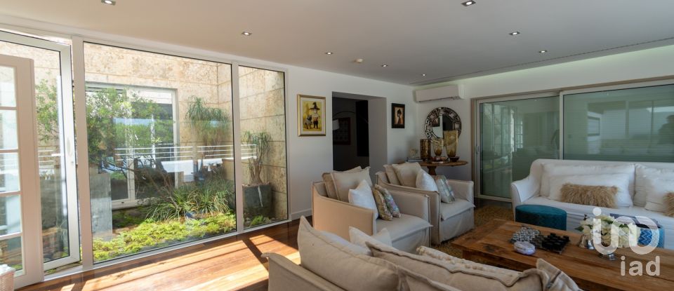 Farm T6 in Azeitão (São Lourenço e São Simão) of 332 m²