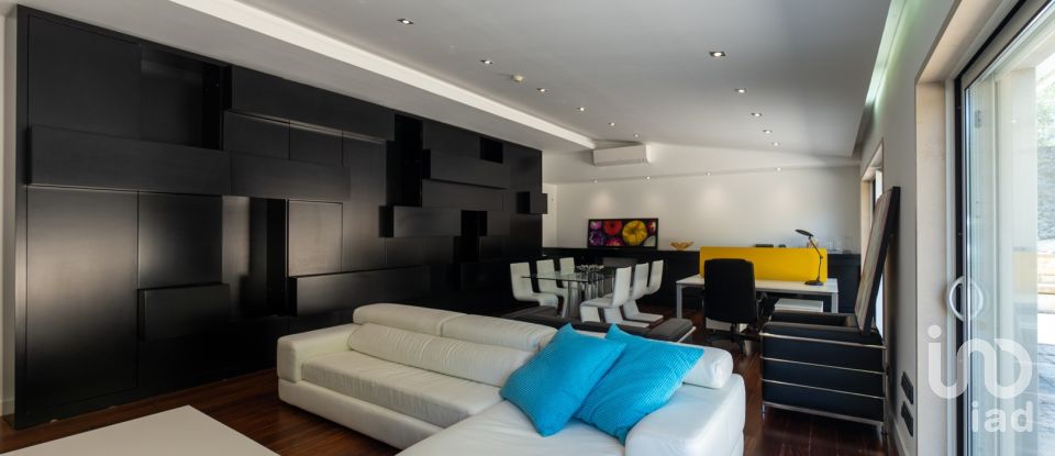 Farm T6 in Azeitão (São Lourenço e São Simão) of 332 m²