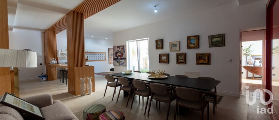 Farm T6 in Azeitão (São Lourenço e São Simão) of 332 m²