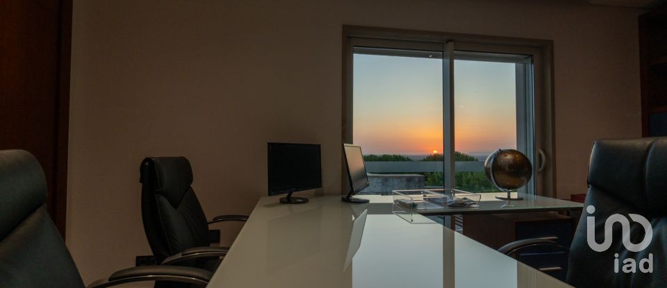 Farm T6 in Azeitão (São Lourenço e São Simão) of 332 m²