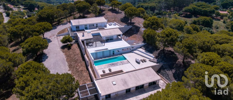 Farm T6 in Azeitão (São Lourenço e São Simão) of 332 m²